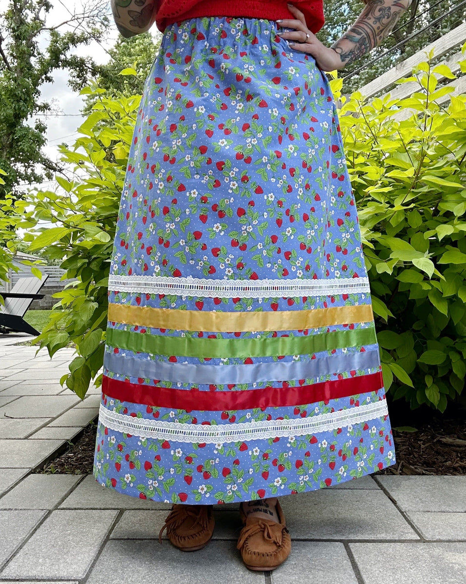 Strawberry Eyelet Ribbon Skirt + Earrings Set – Lillie Nell