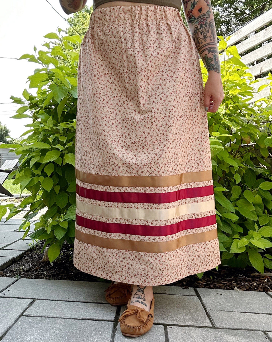 Dusty Rose Calico Ribbon Skirt + Earrings Set – Lillie Nell