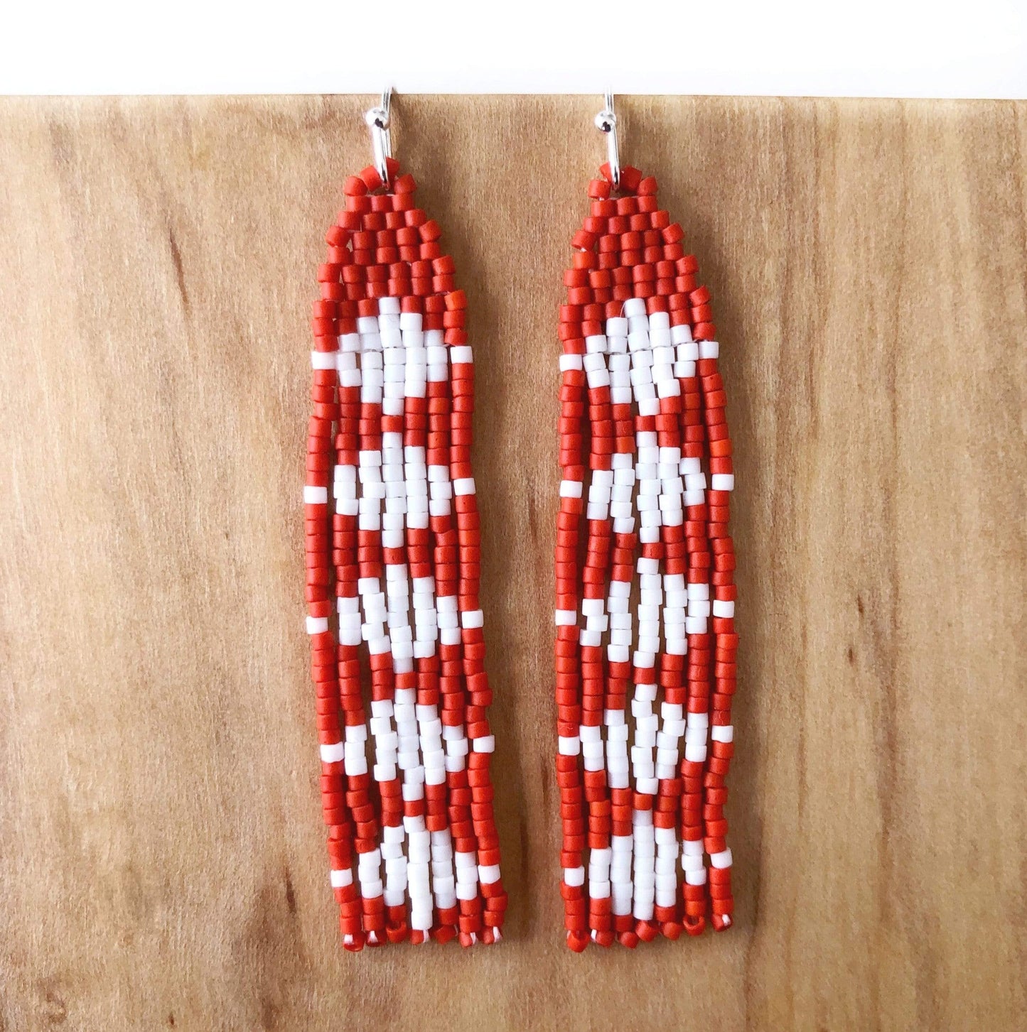 Load image into Gallery viewer, Lillie Nell Pokni Earrings in Vermillion + White
